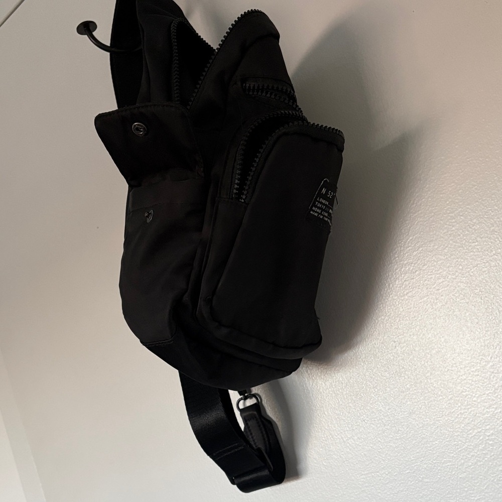 Compact Black Women's Travel Sling Bag - Adjustable Crossbody